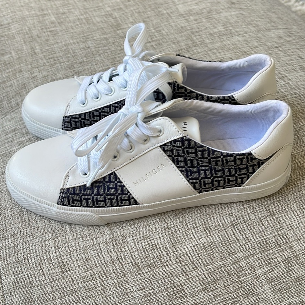 Tommy Hilfiger sneakers